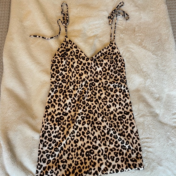 Leopard print slip dress with ties - Picture 1 of 4